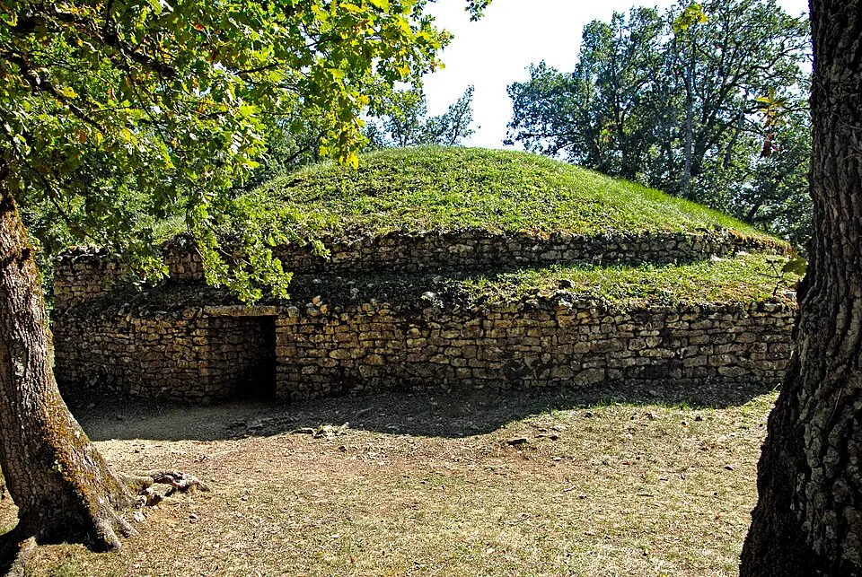 Tumulus of Bougon