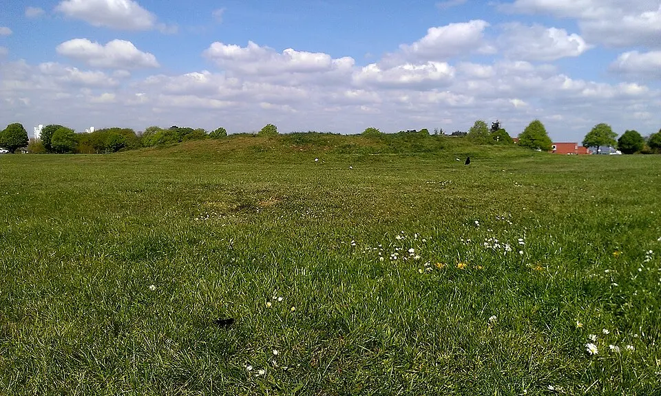 Burial mound on Winns Common, Plumstead
