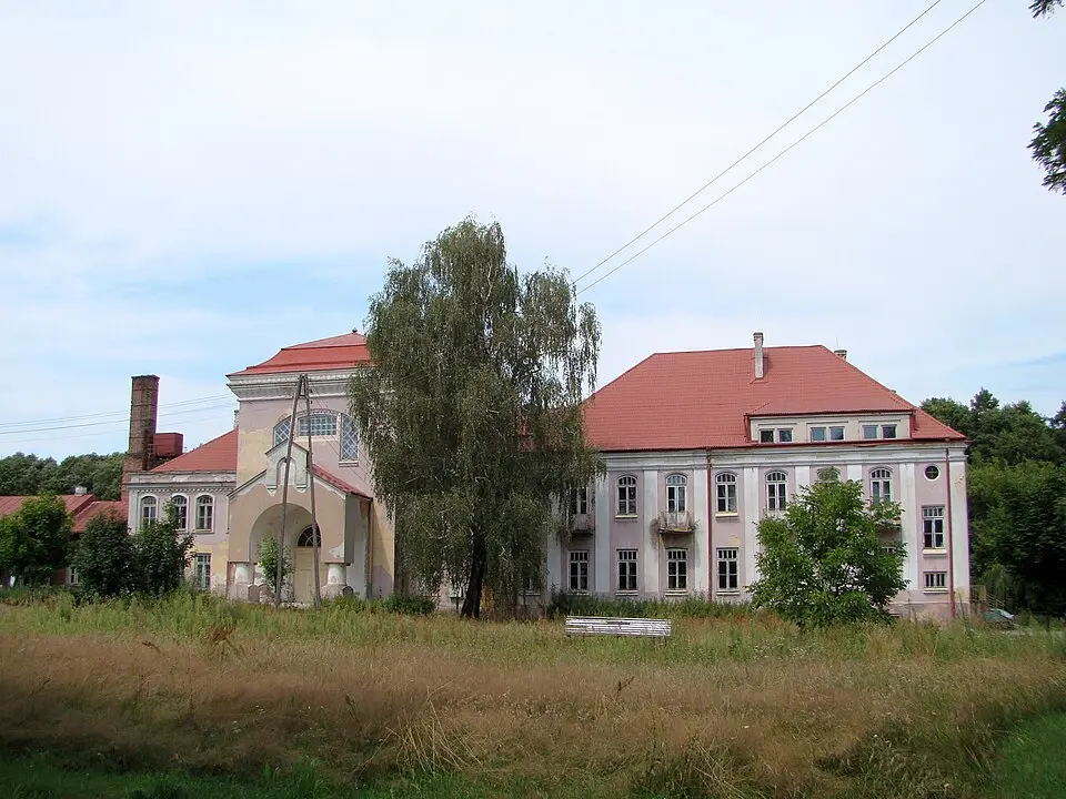 Zespół klasztoru prawosławnego, tzw. „Zakład”, ob. zespół szkół