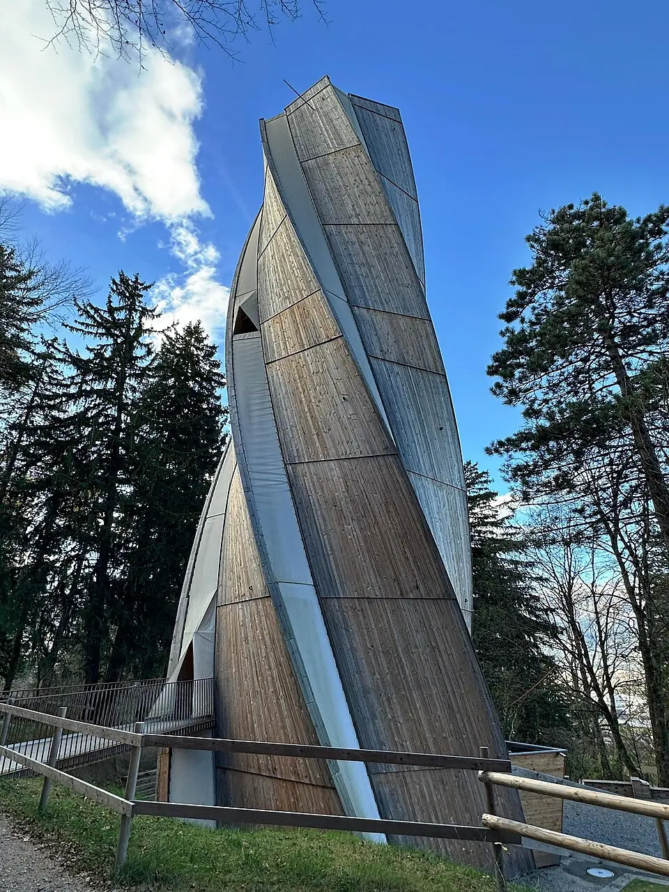 Turm auf Dux