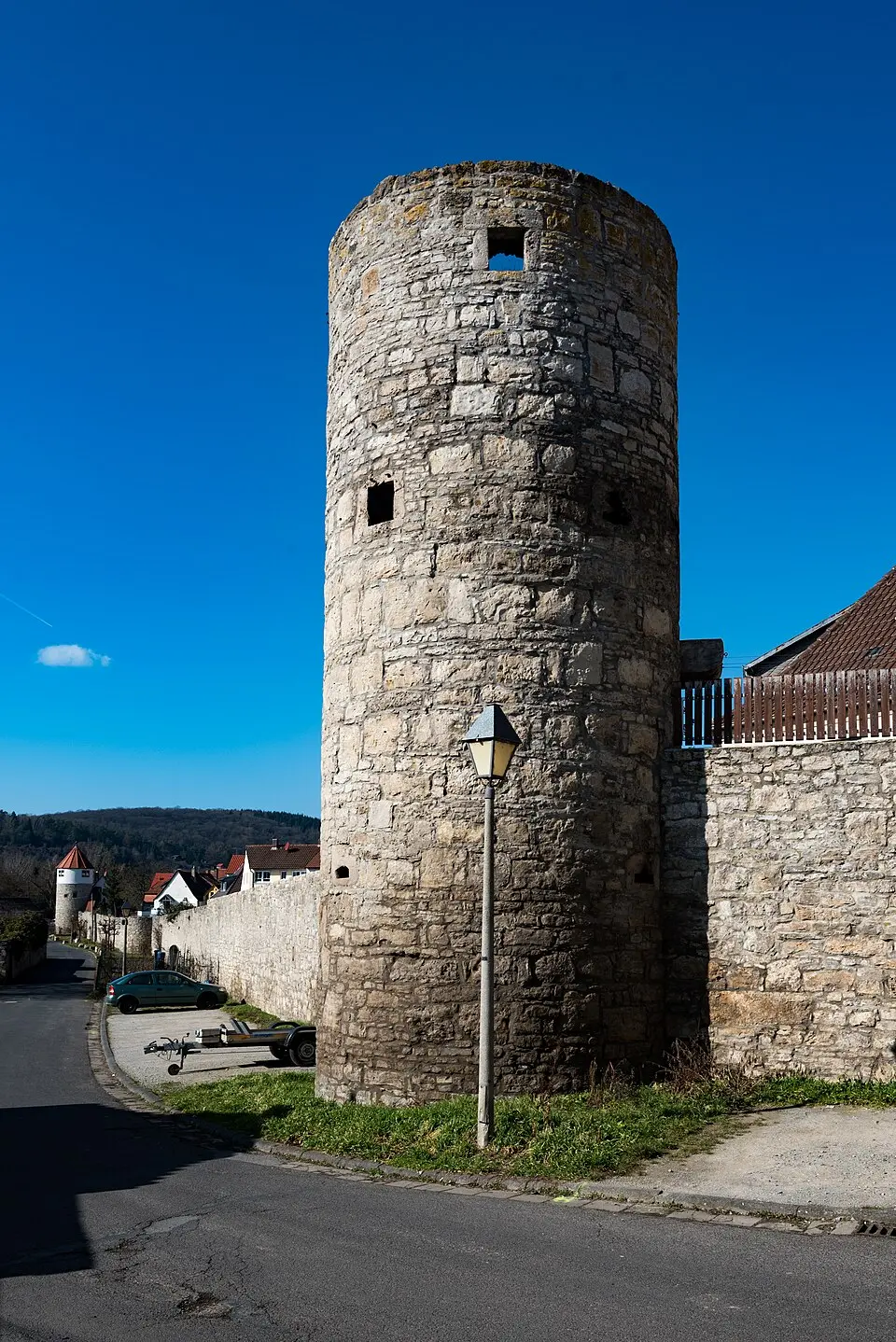 Bild: Tilman2007 · CC BY-SA 4.0 Stadtturm, Rundturm