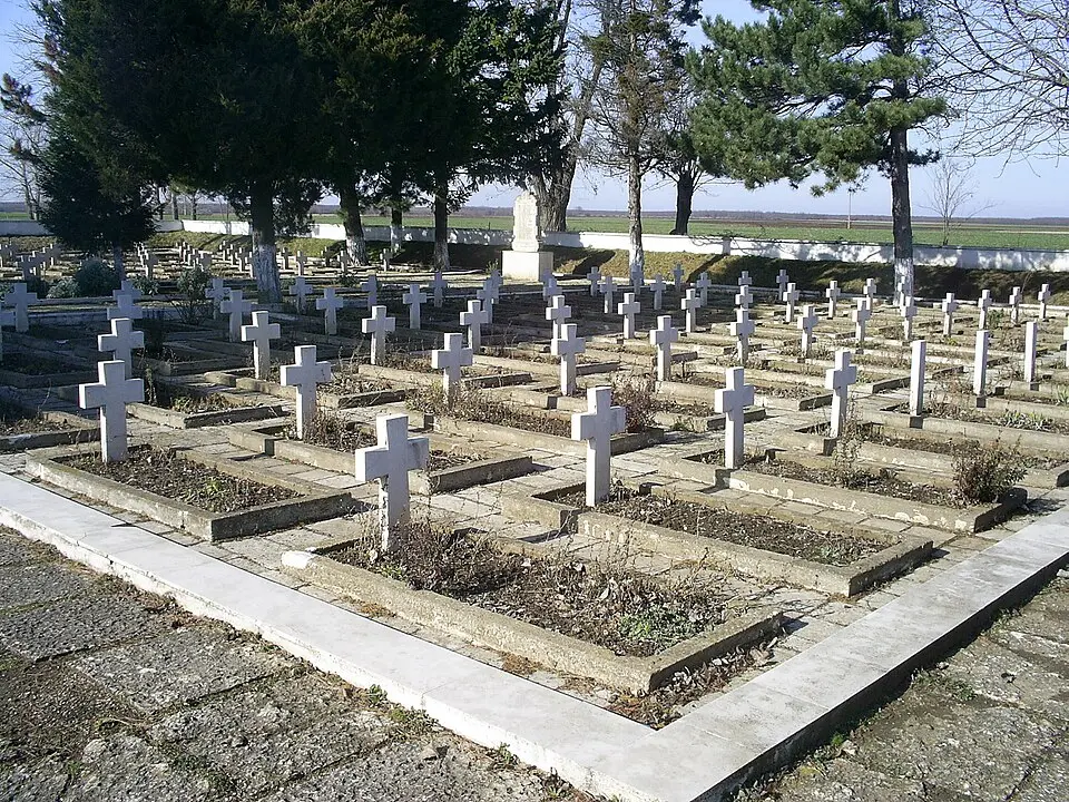 Военно гробище (Тутракан)