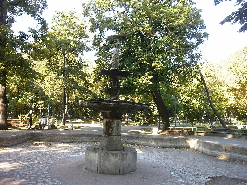 Фонтанът на Деметра