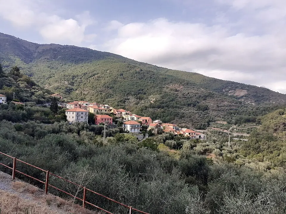 Immagine: Arbenganese · CC BY-SA 4.0 Cantone