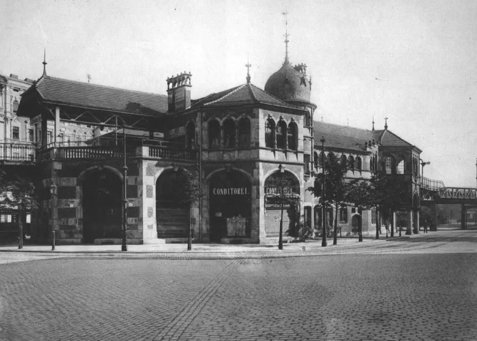 Slika: E. Fähling, Berlin · Public domain U-Bahnhof Schlesisches Tor