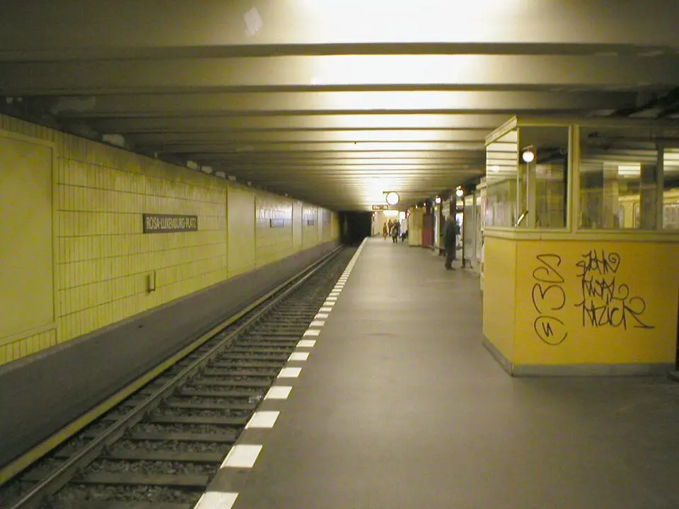 U-Bahnhof Rosa-Luxemburg-Platz