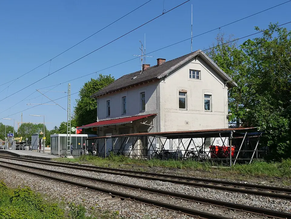 Bahnhof Poing