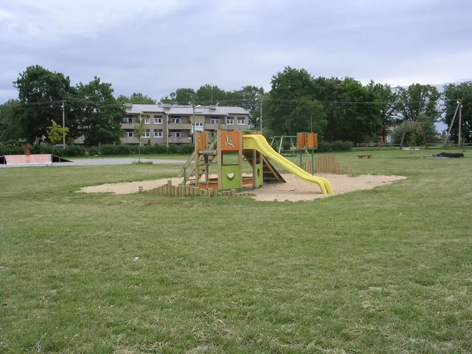 Uhtna