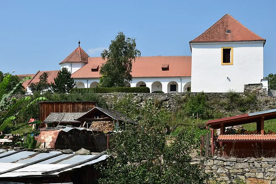 Ujčín