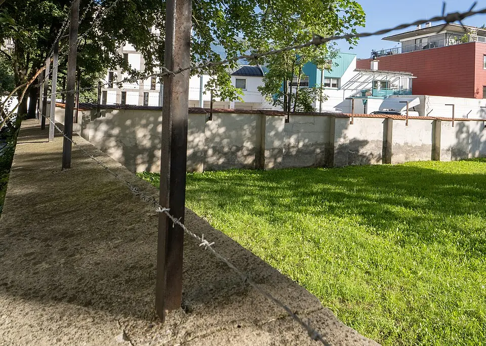 Lager, Lagergebäude bzw. Teil der Umfassungsmauer