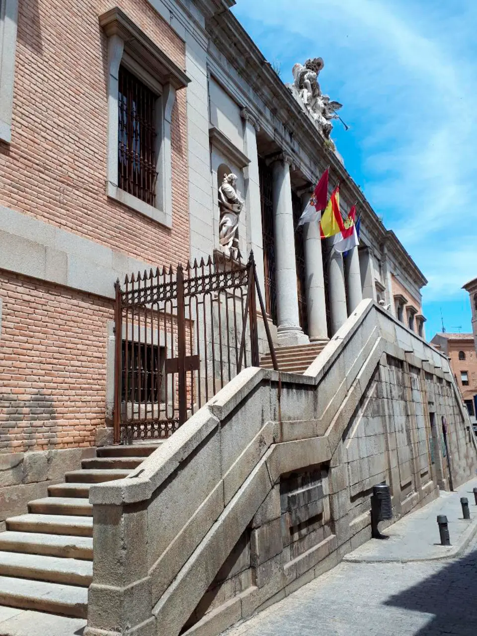 Palacio del Cardenal Lorenzana
