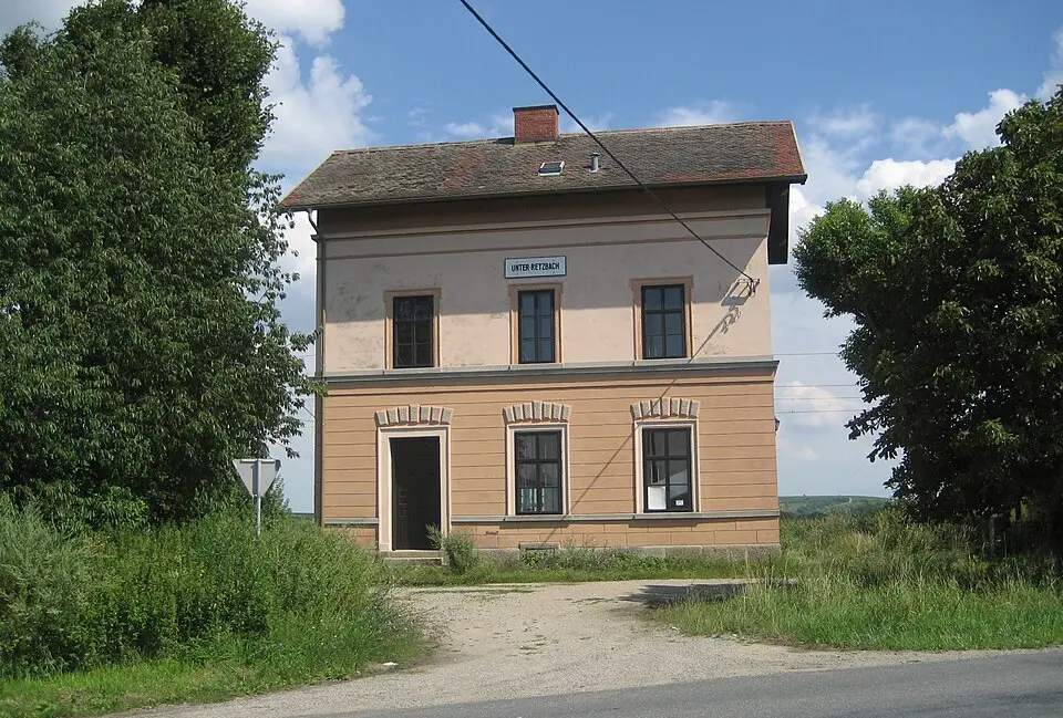 Bild: Priwo · Public domain Aufnahmsgebäude Unterretzbach, Eisenbahnmuseum