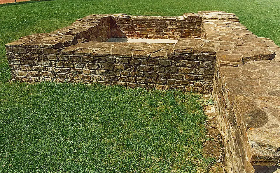 Image: Mediatus · CC BY-SA 3.0 Kastell Unterböbingen