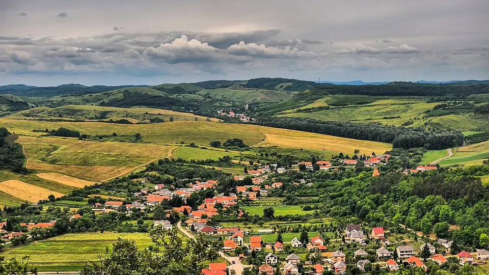 Immagine: Alpha 350 from Hungary · CC BY 2.0 Uppony