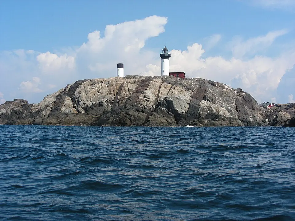 Ursholmen light station