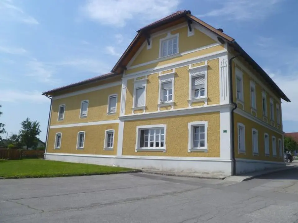 Wohnhaus, ehem. Gemeindeamt und Volksschule