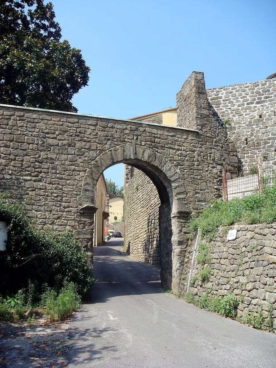 Porta delle Pille