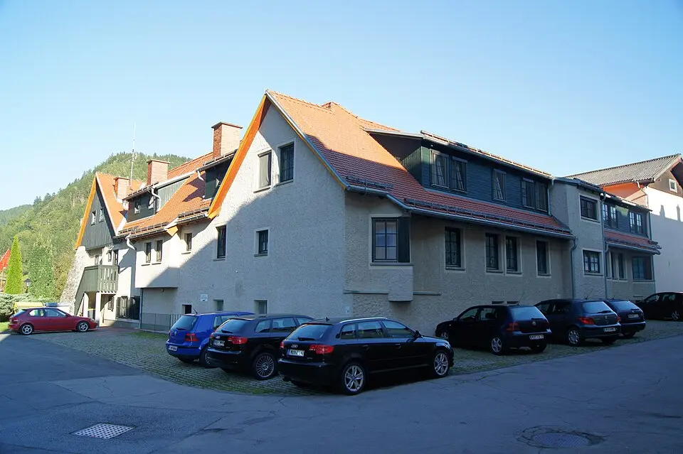 Slika: AleXXw · CC BY-SA 3.0 AT Faßhof/Vaßhof