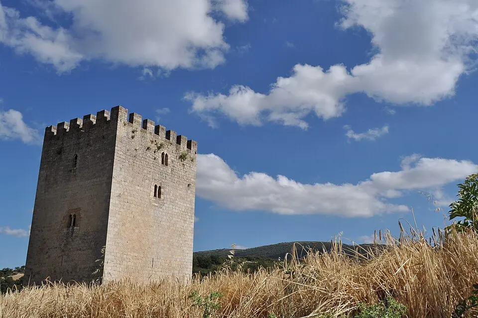 Torre de los Fernández Velasco