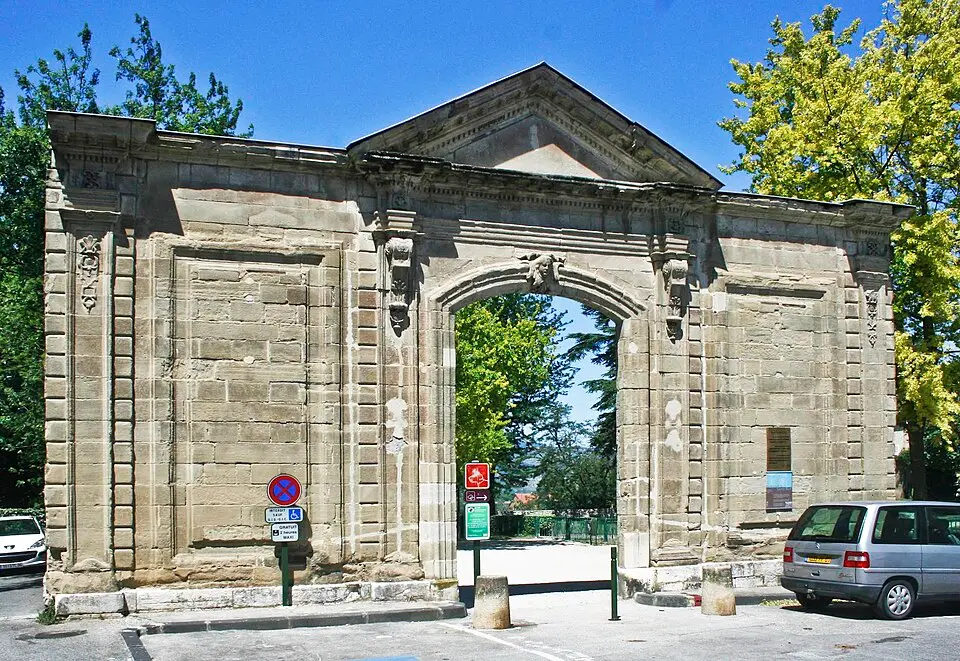 Slika: Morburre · CC BY-SA 3.0 abbaye Saint-Ruf de Valence