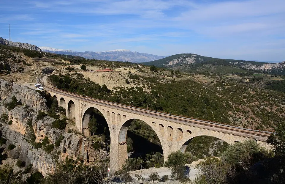 viadukt Varda