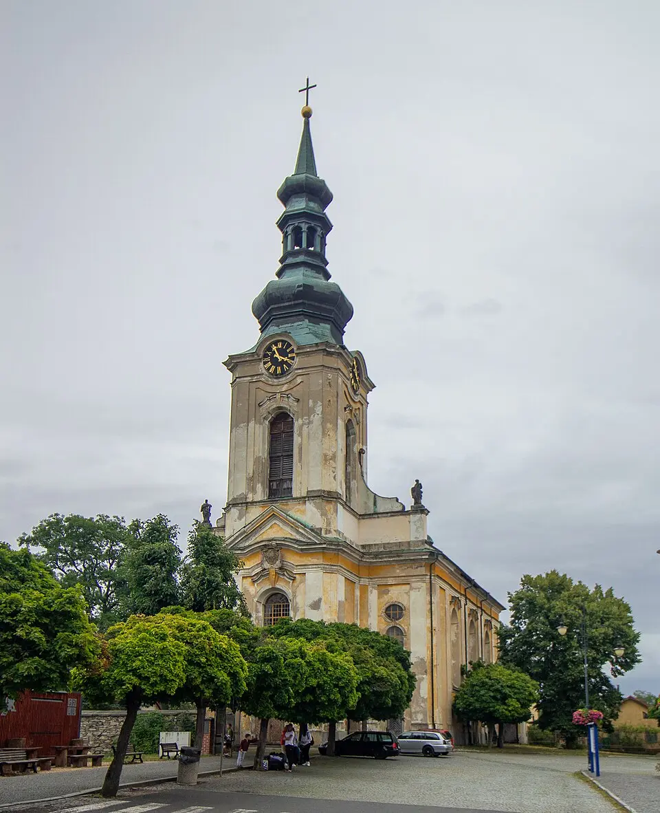 Kostel svatého Petra a Pavla ve Varnsdorfu