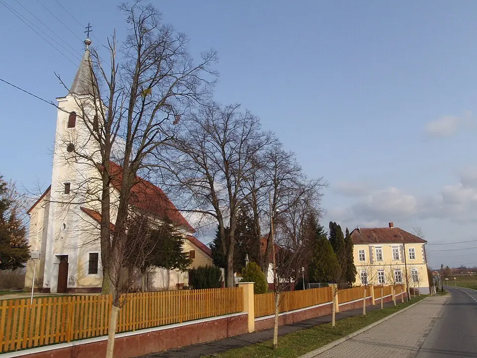 Image: Pan Peter12 · CC BY-SA 3.0 Vasalja