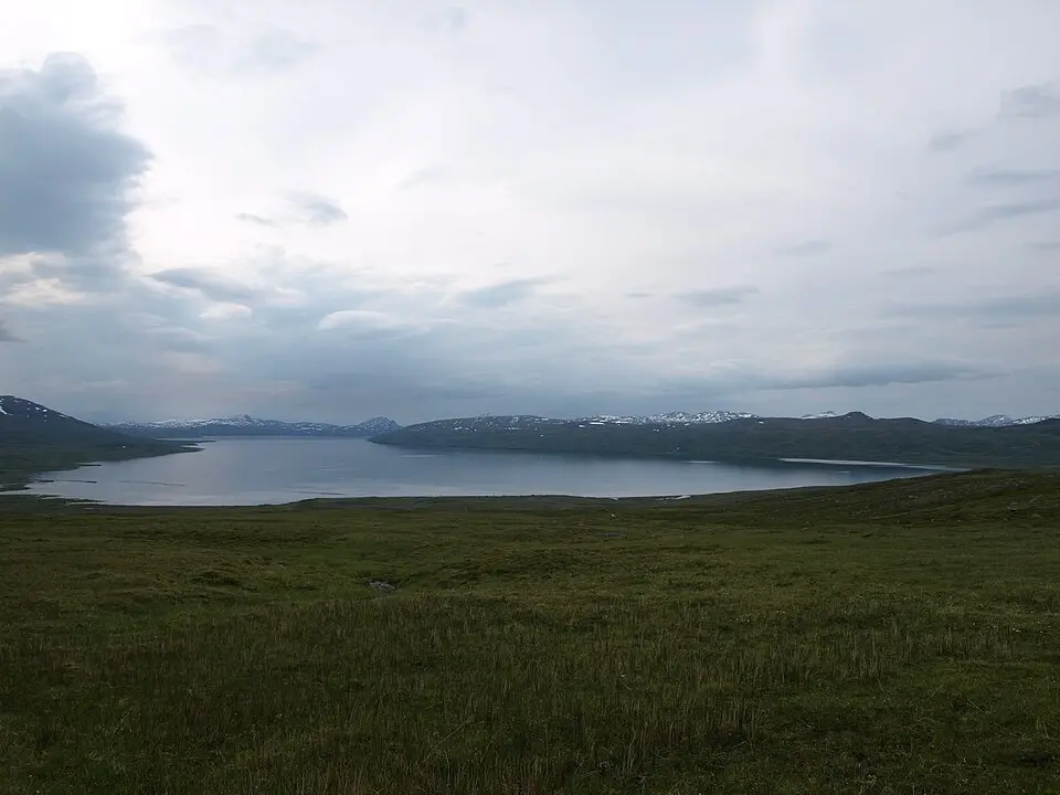 Vásstenjávrre