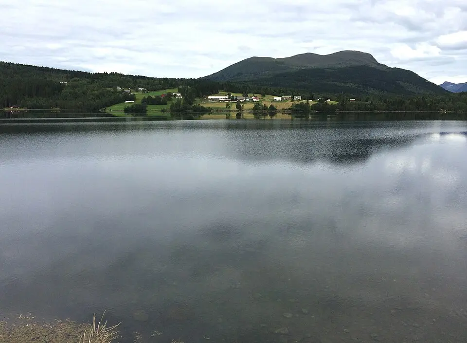 Vatnevatnet (Ørsta)