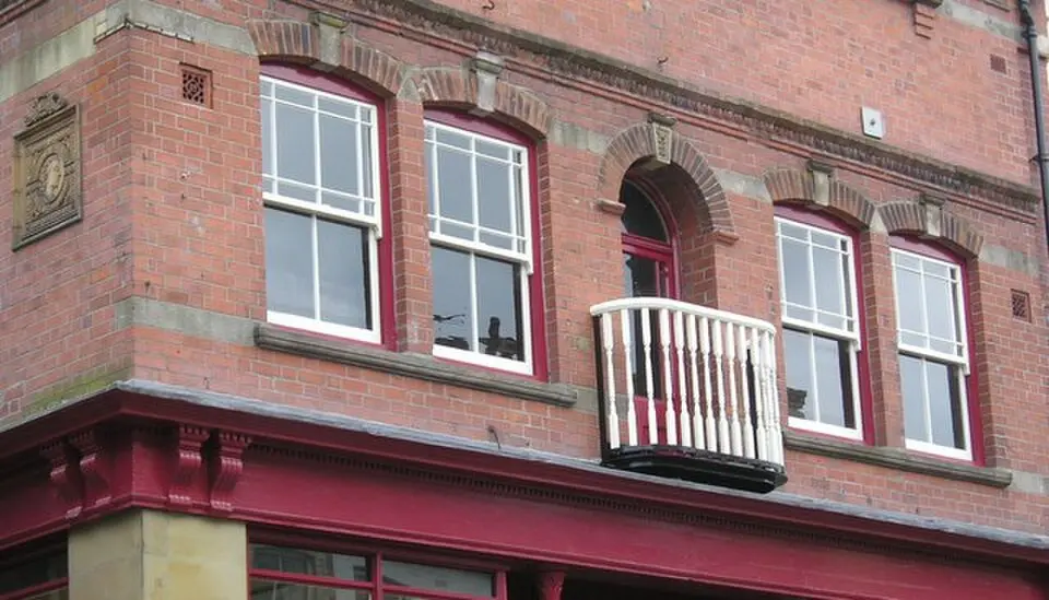 Image: Ann Roberts · CC BY-SA 2.0 Plaza Playhouse