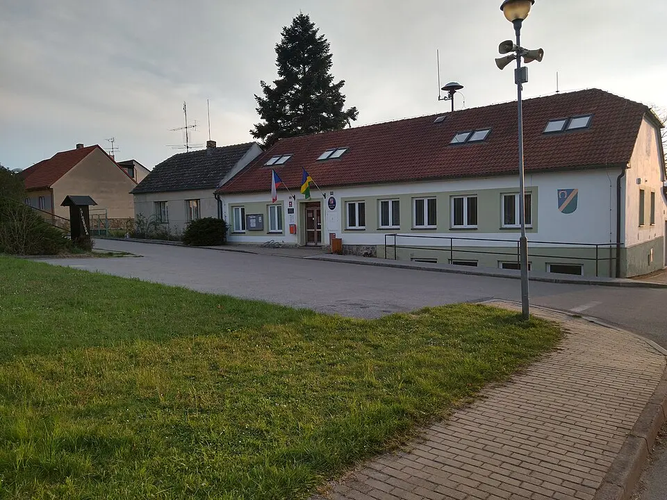 Včelná