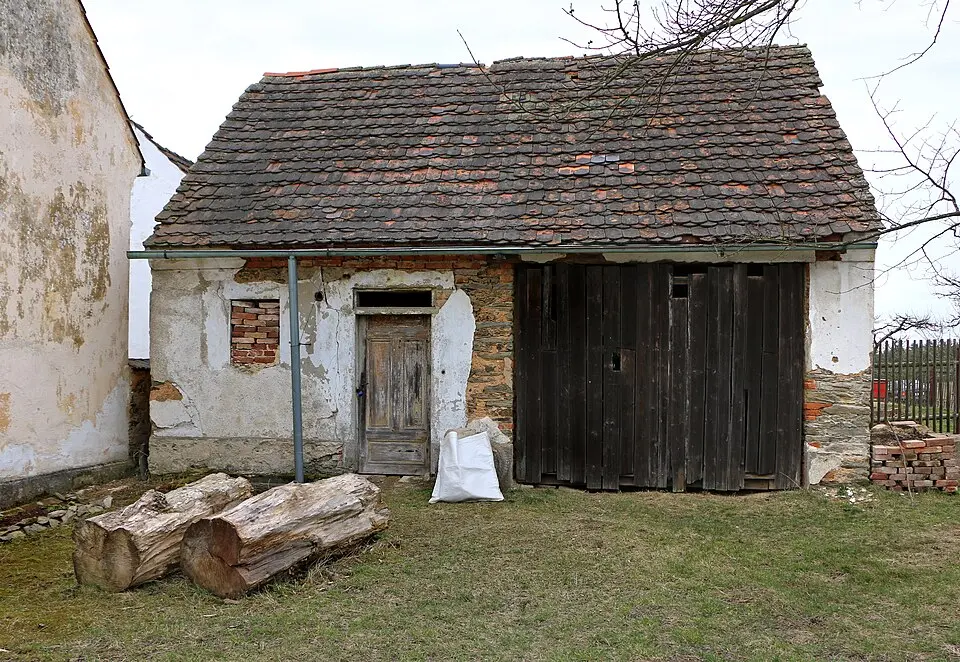 Chrástov