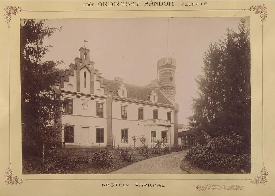 Kép: FOTO:Fortepan — ID 83509: Adományozó/Donor: Budapest Főváros Levéltára. · Public domain Velejte