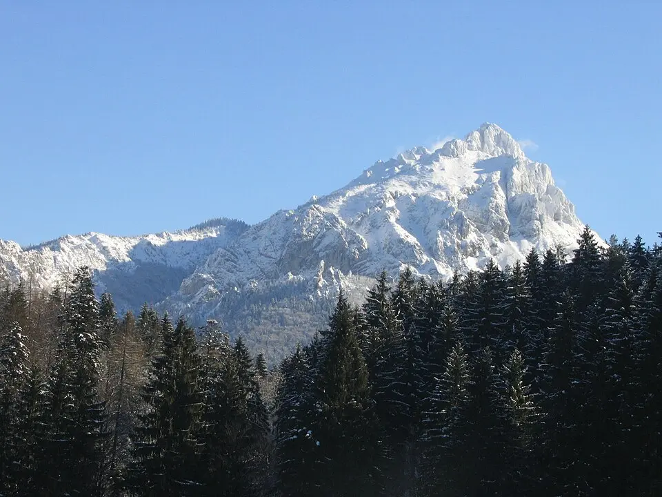 Hochgeladen von: Juloml · CC BY-SA 3.0 Veľký Rozsutec