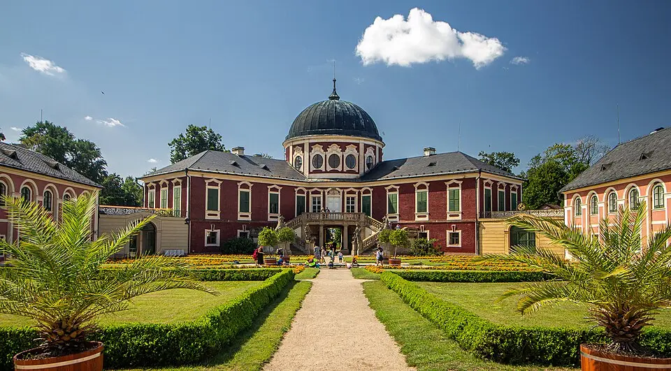 Schloss Veltrusy