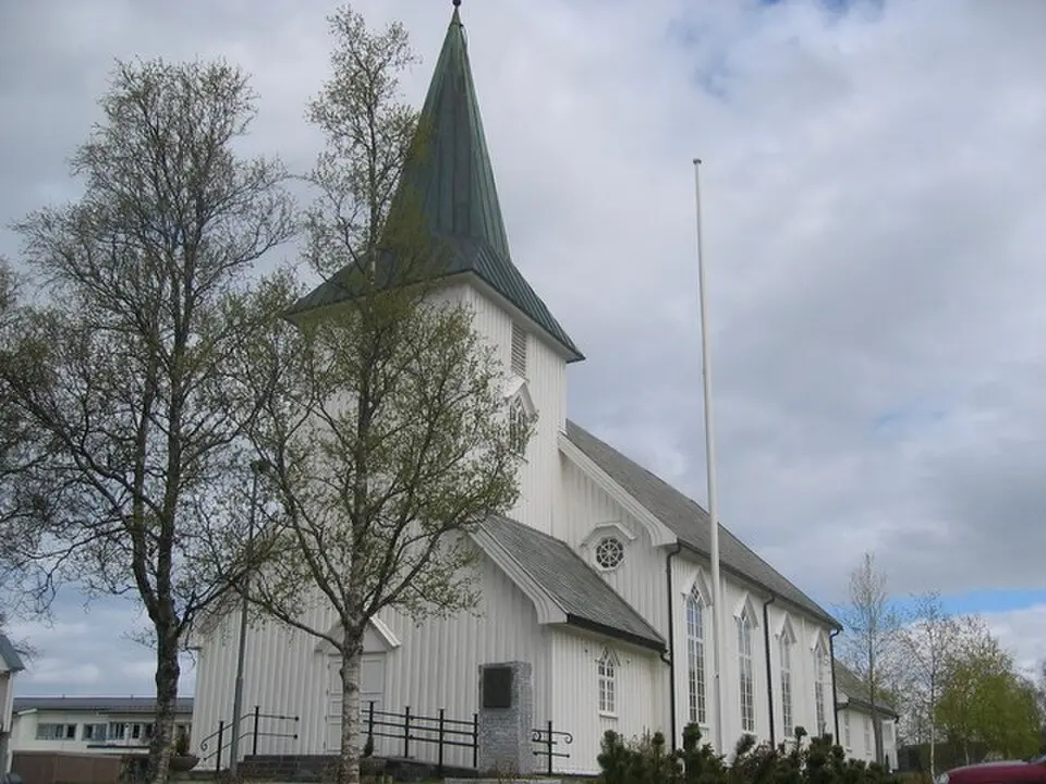 Ballangen kirke