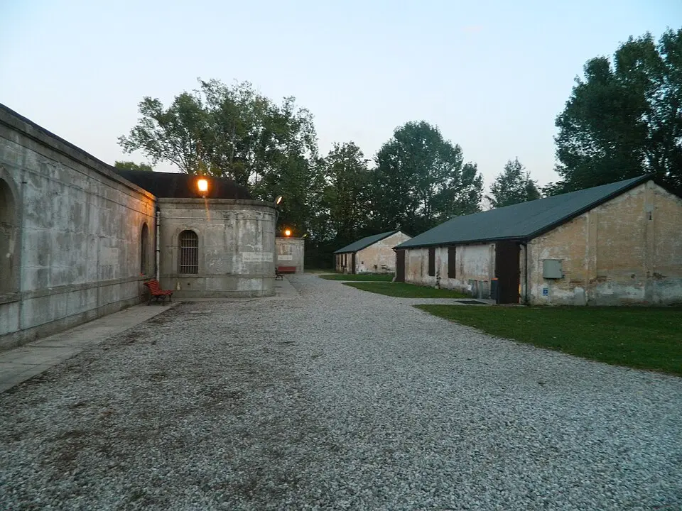 Forte Carlo Mezzacapo