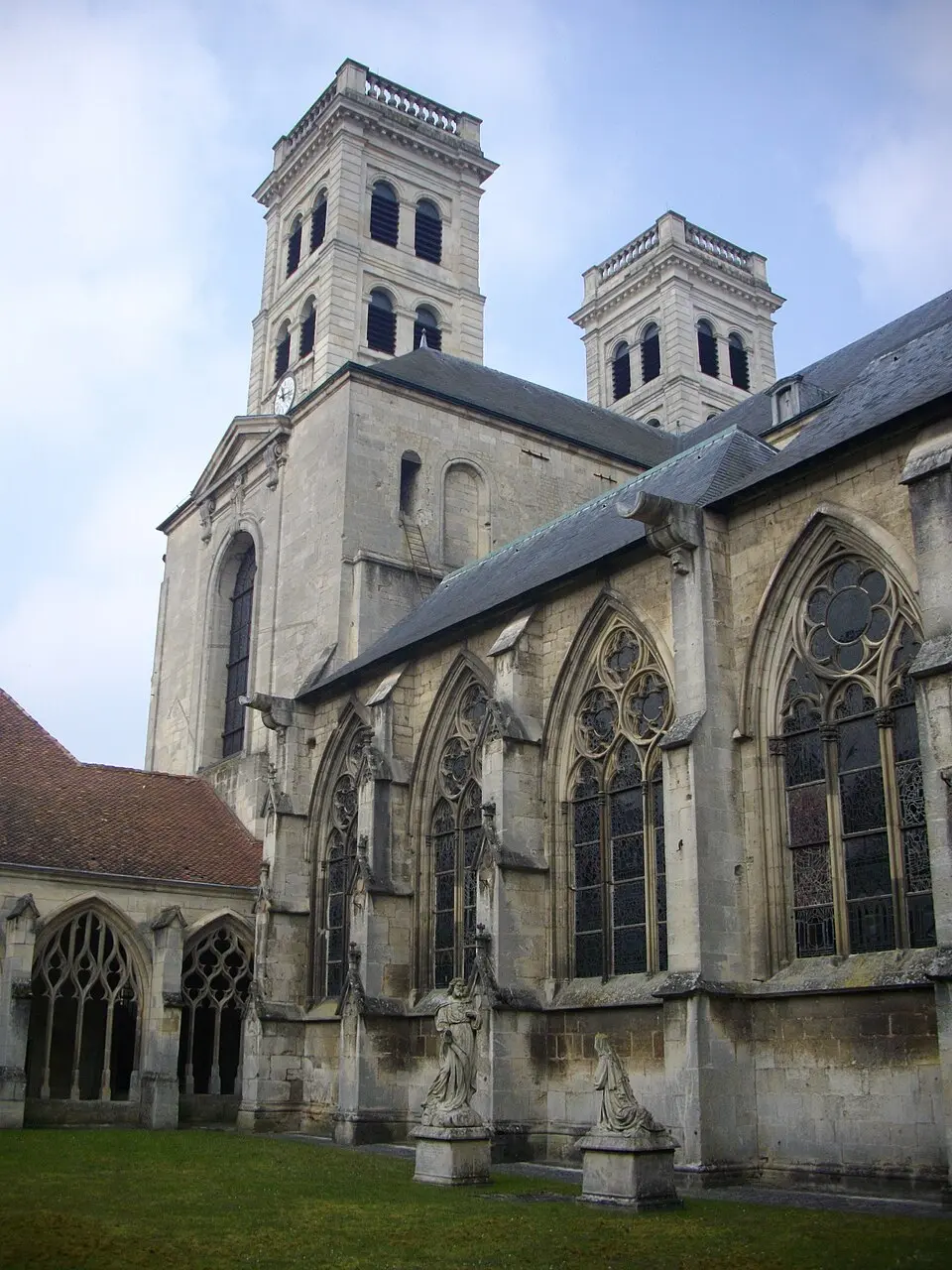 Obrázek: Fab5669 · CC BY-SA 3.0 Katedrála Notre-Dame
