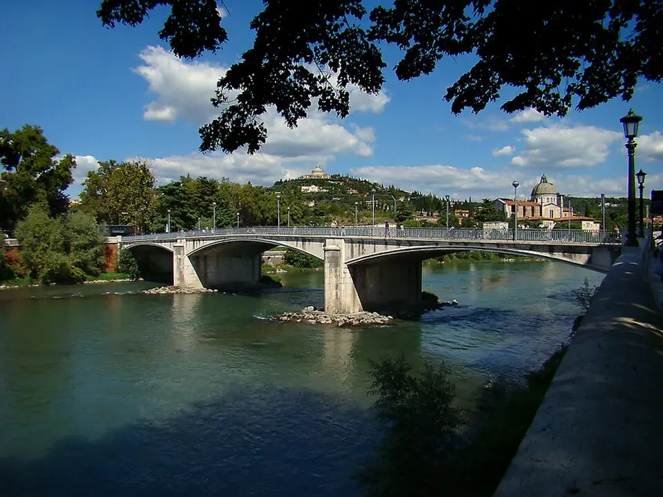 ponte Garibaldi