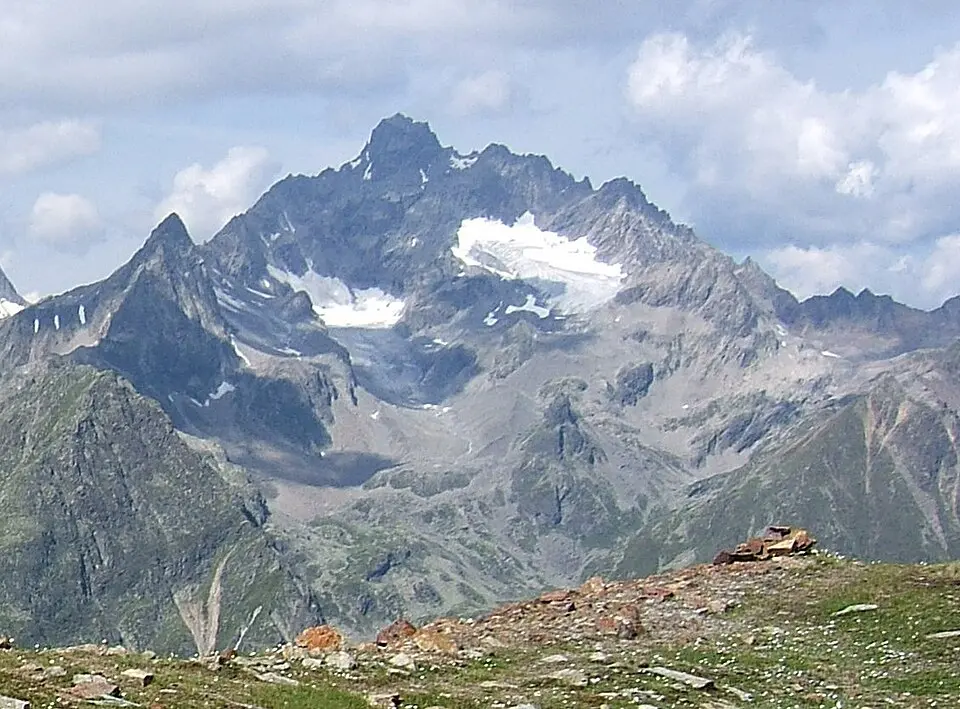 Image: Cactus26 (talk) · CC BY-SA 3.0 Verpeilspitze