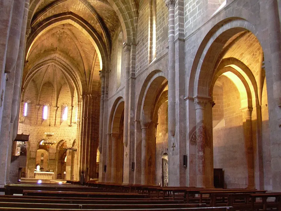 Image: ecelan · CC BY 2.5 monastère royal de Sainte Marie de Veruela
