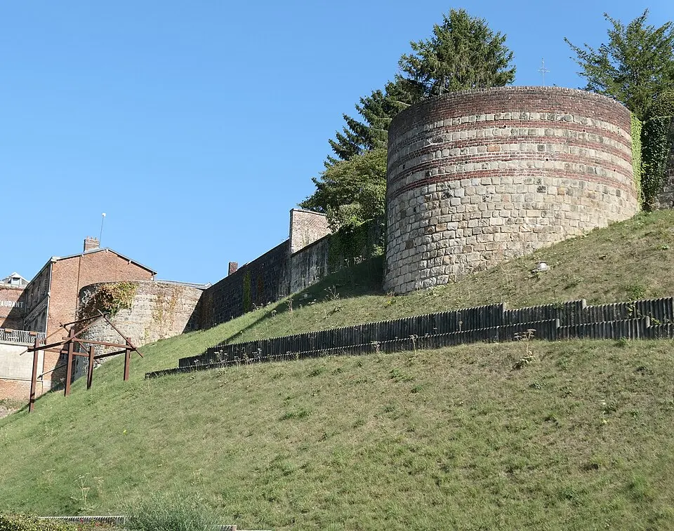 remparts de Vervins