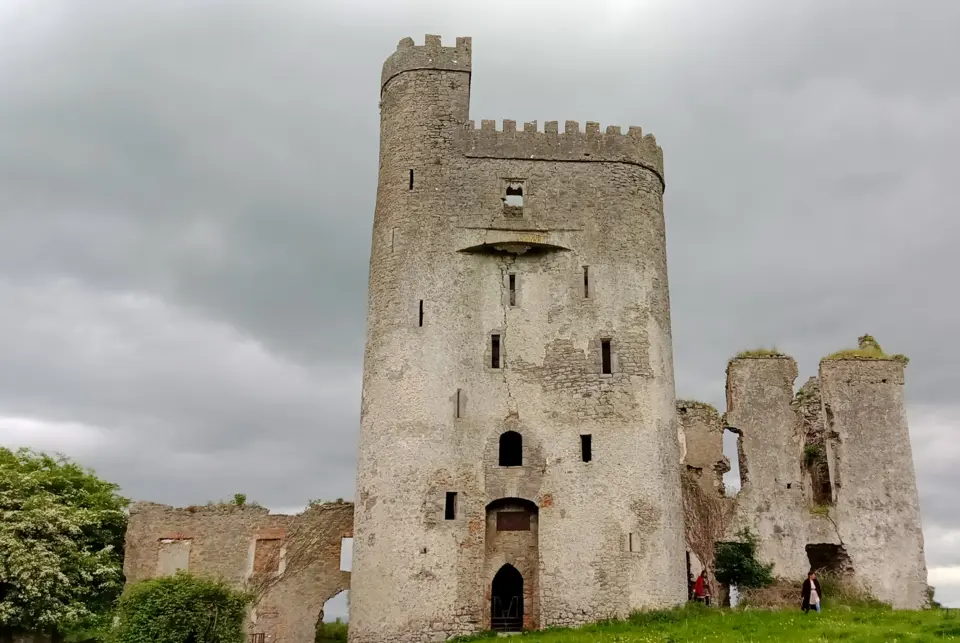 Ballyadams Castle
