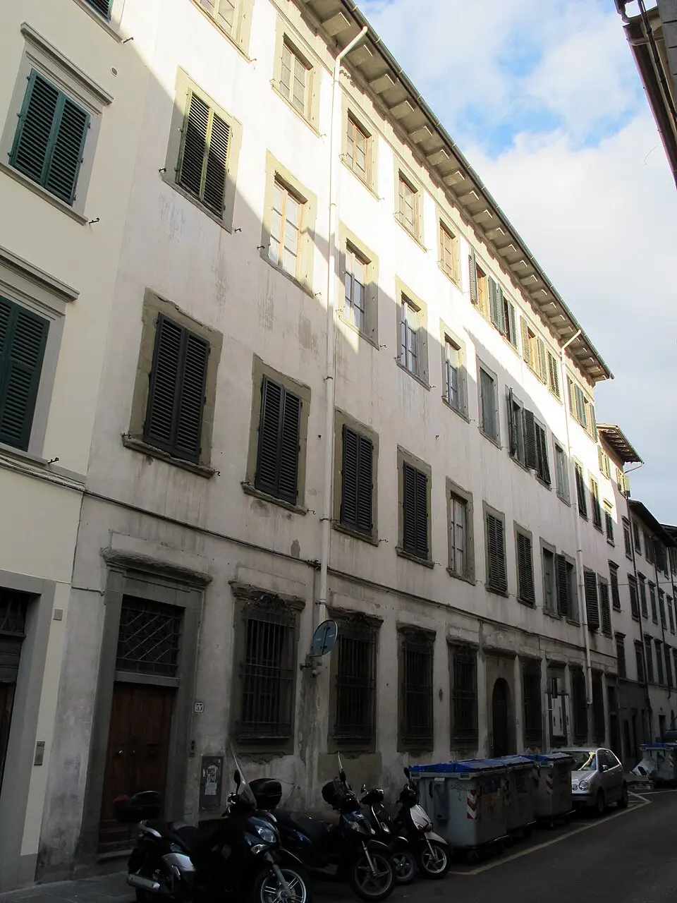 Palazzo Pozzolini