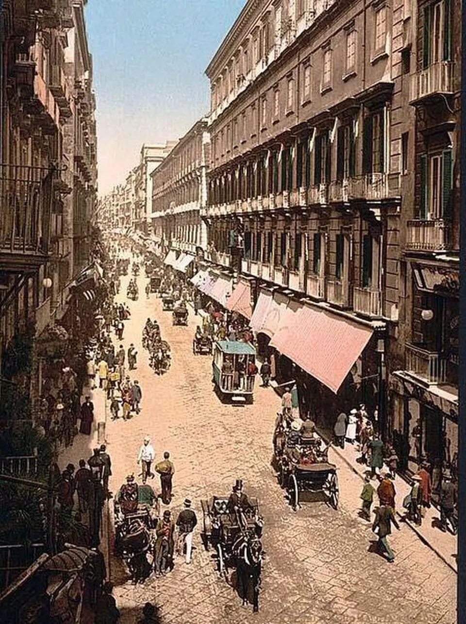 Via Toledo, Neapelj