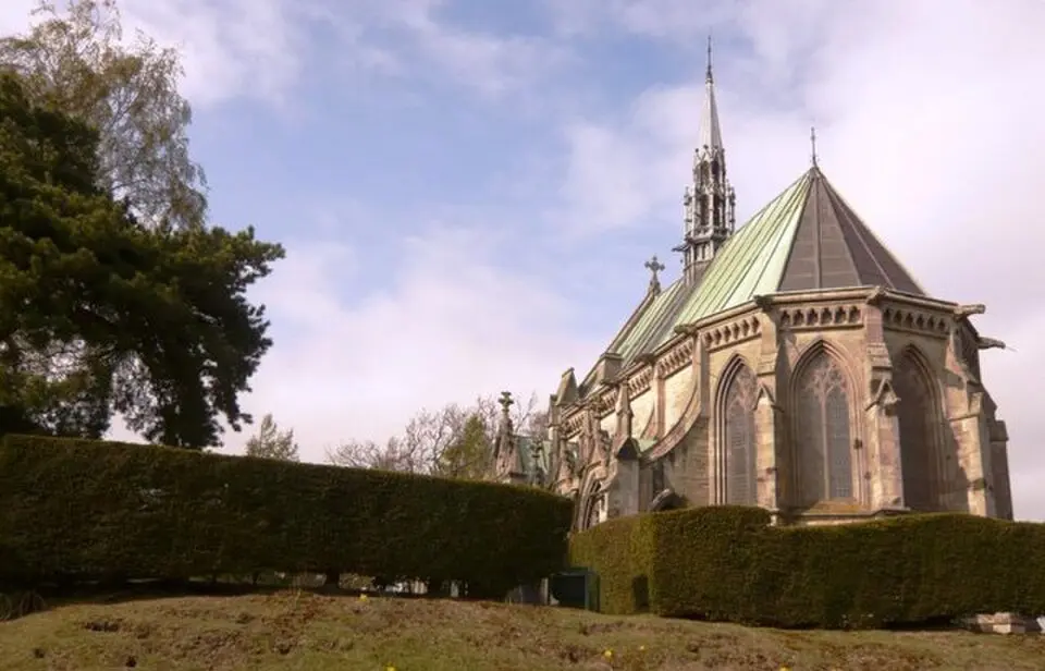 Vicarsford Cemetery Chapel