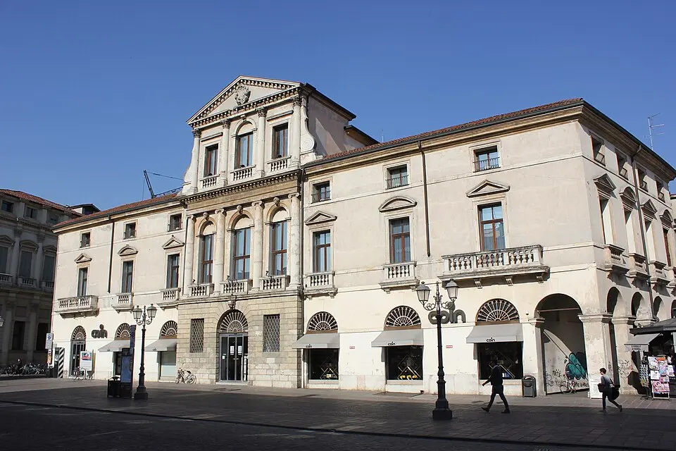 Palazzo Piovini