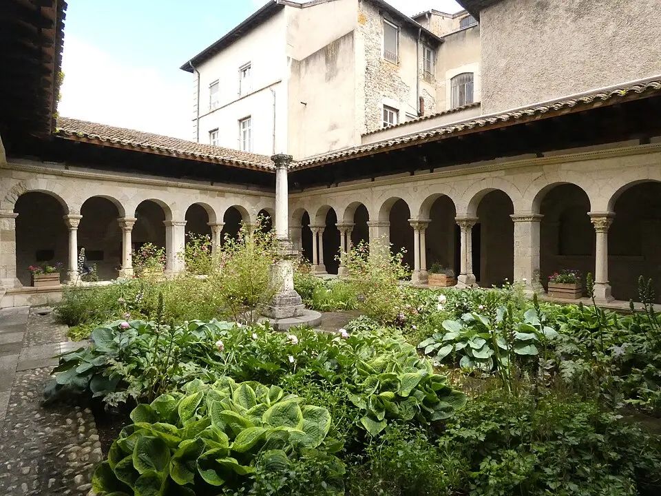 Musée cloître Saint-André-le-Bas