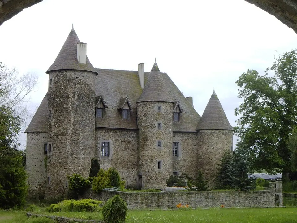 château du Fressinaud