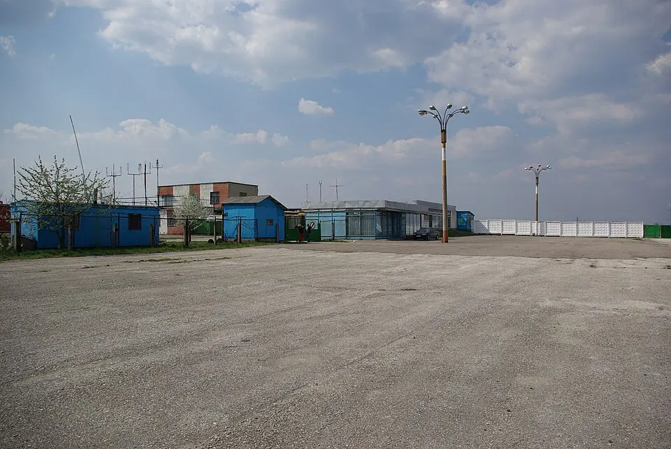 aéroport international de Bălți-Leadoveni